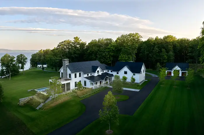 Lakeside Retreat exterior
